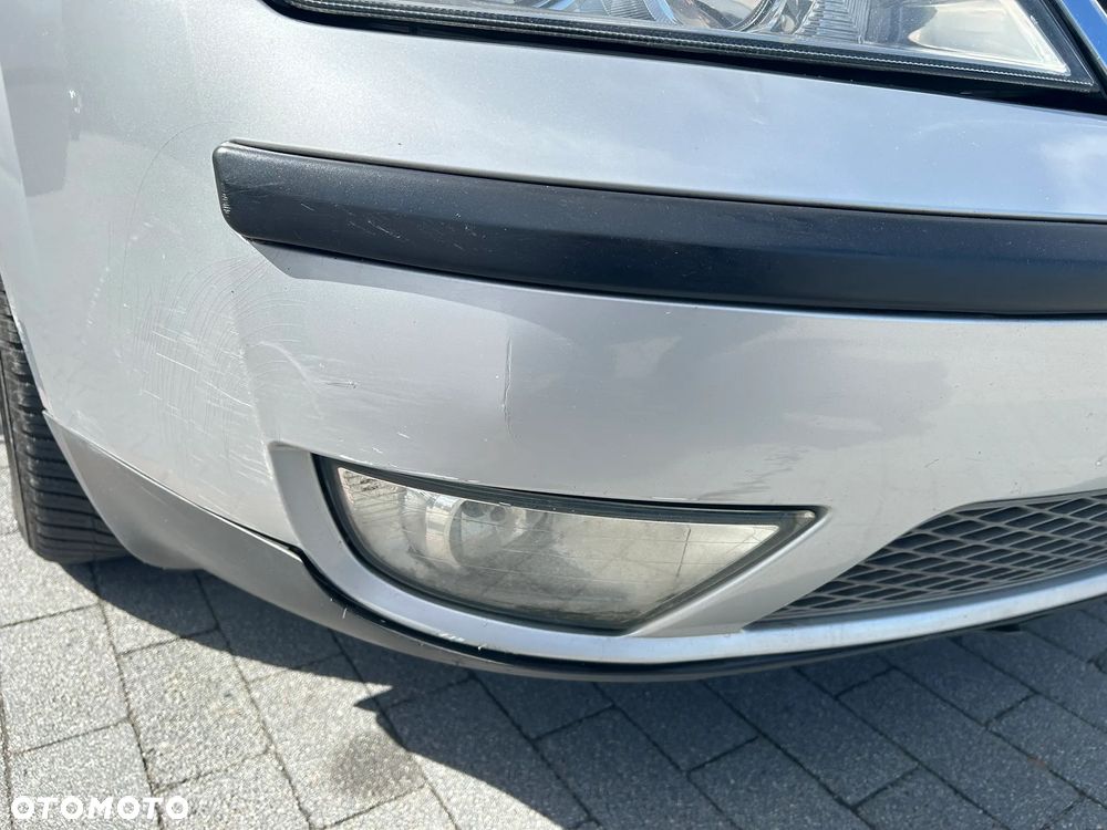 Ford Mondeo 1.8 Silver X - 17