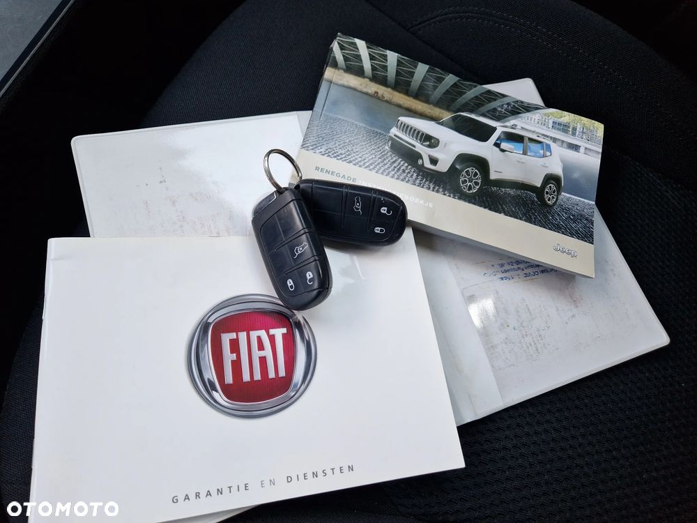 Jeep Renegade 1.6 MultiJet DSG Limited - 28