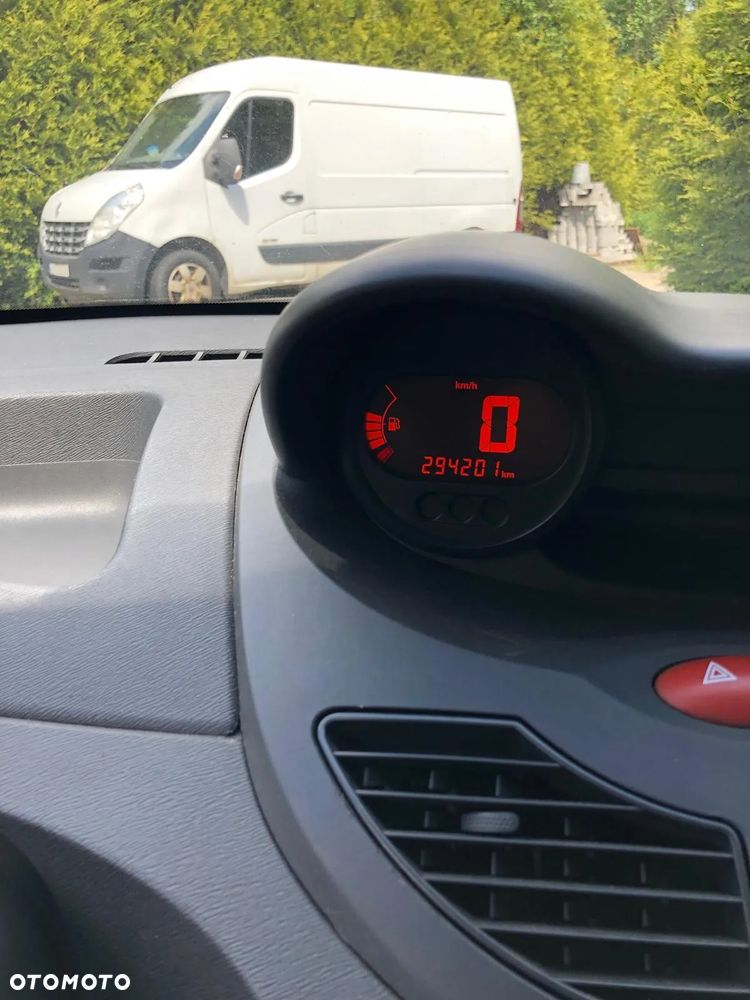 Renault Twingo dCi 65 Eco2 - 8
