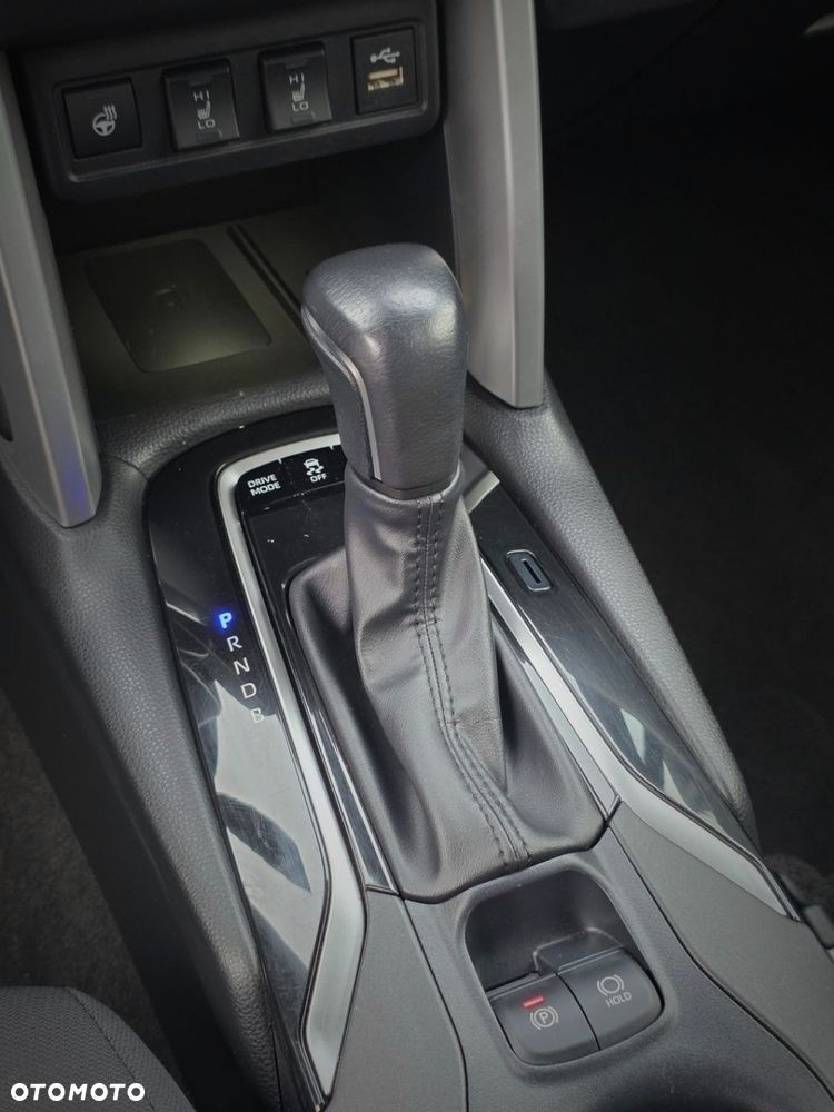 Toyota Corolla Cross - 21