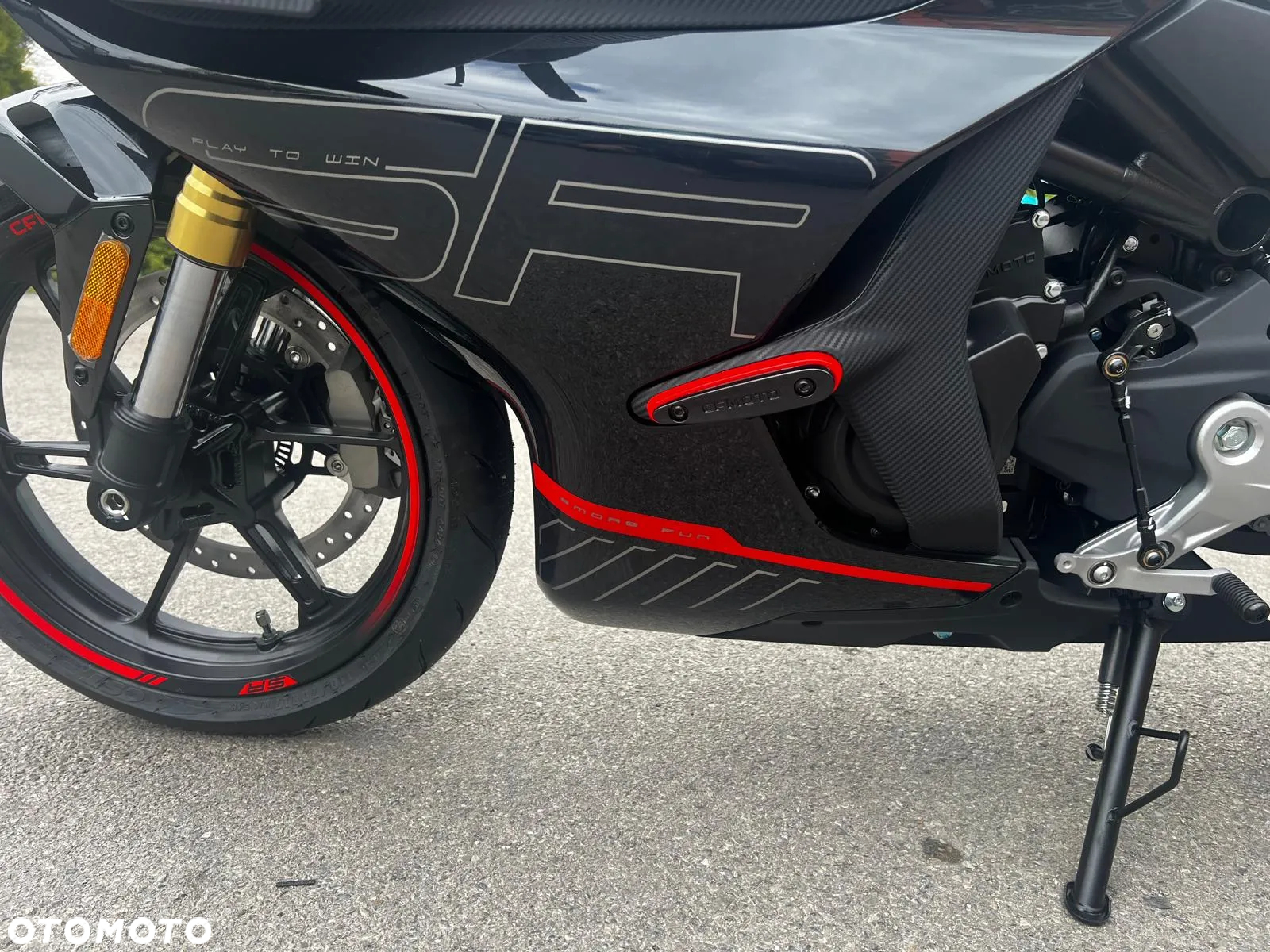 CFMoto SR - 22
