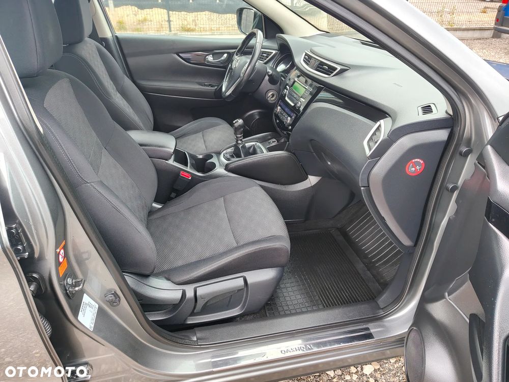 Nissan Qashqai 1.2 DIG-T Acenta EU6 - 33