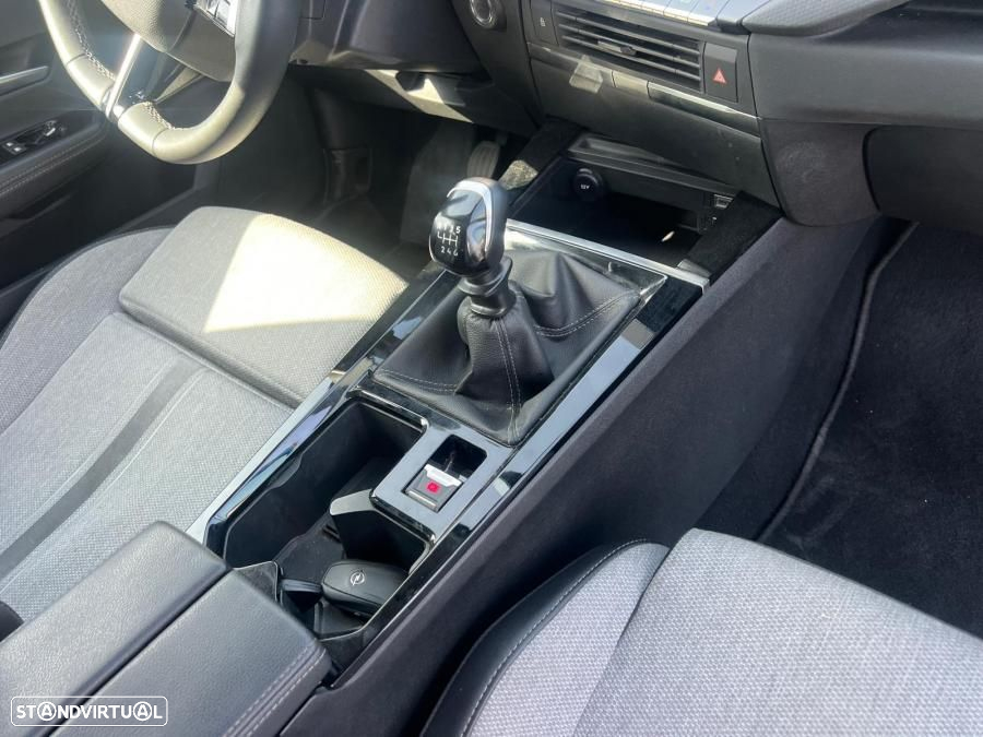 Opel Astra 1.2 T Elegance - 8
