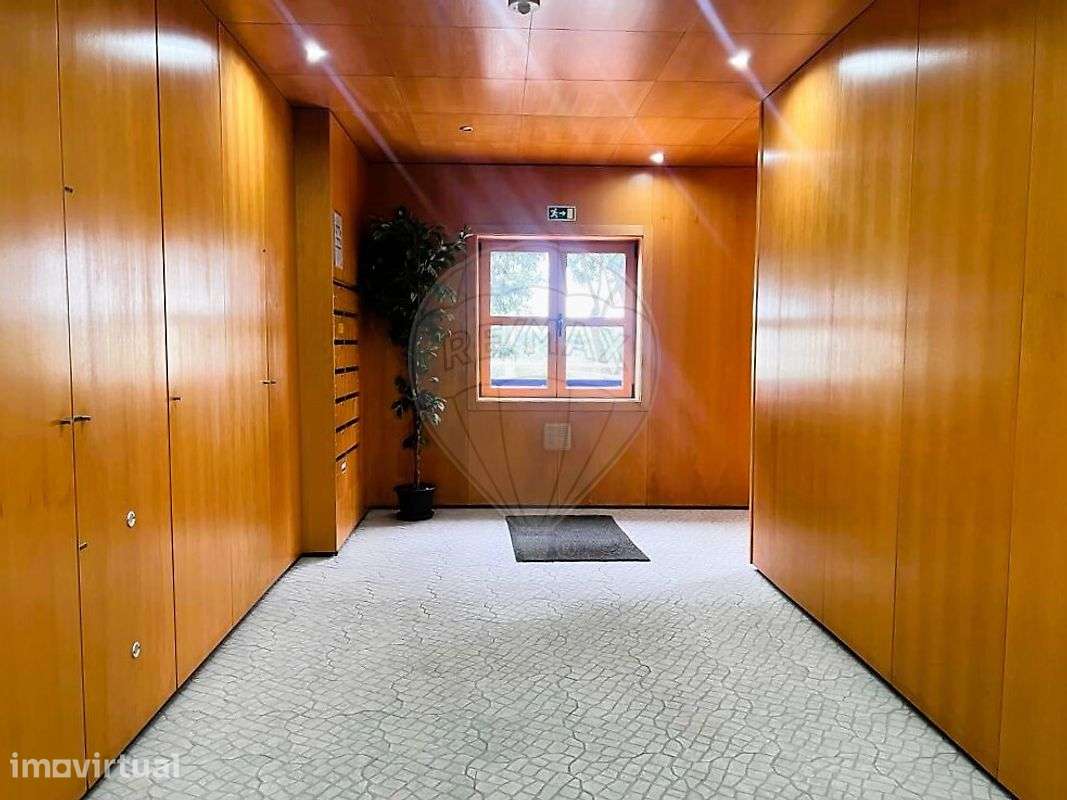 Apartamento T2 para arrendamento - Grande imagem: 2/12