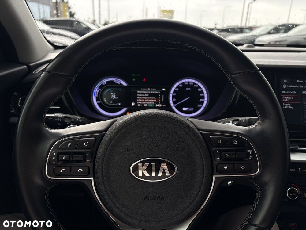 Kia Niro 1.6 GDI Hybrid L - 16