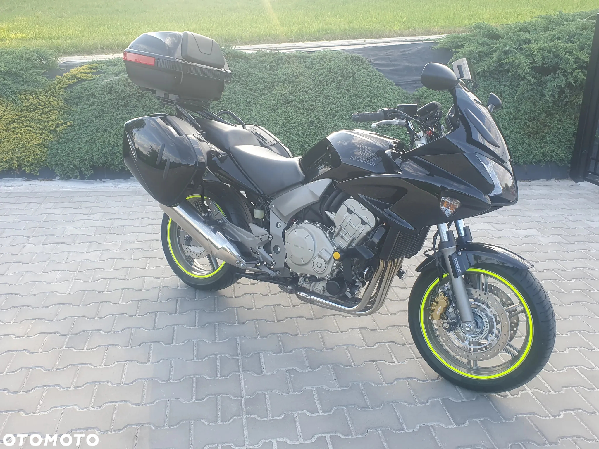 Honda CBF - 11