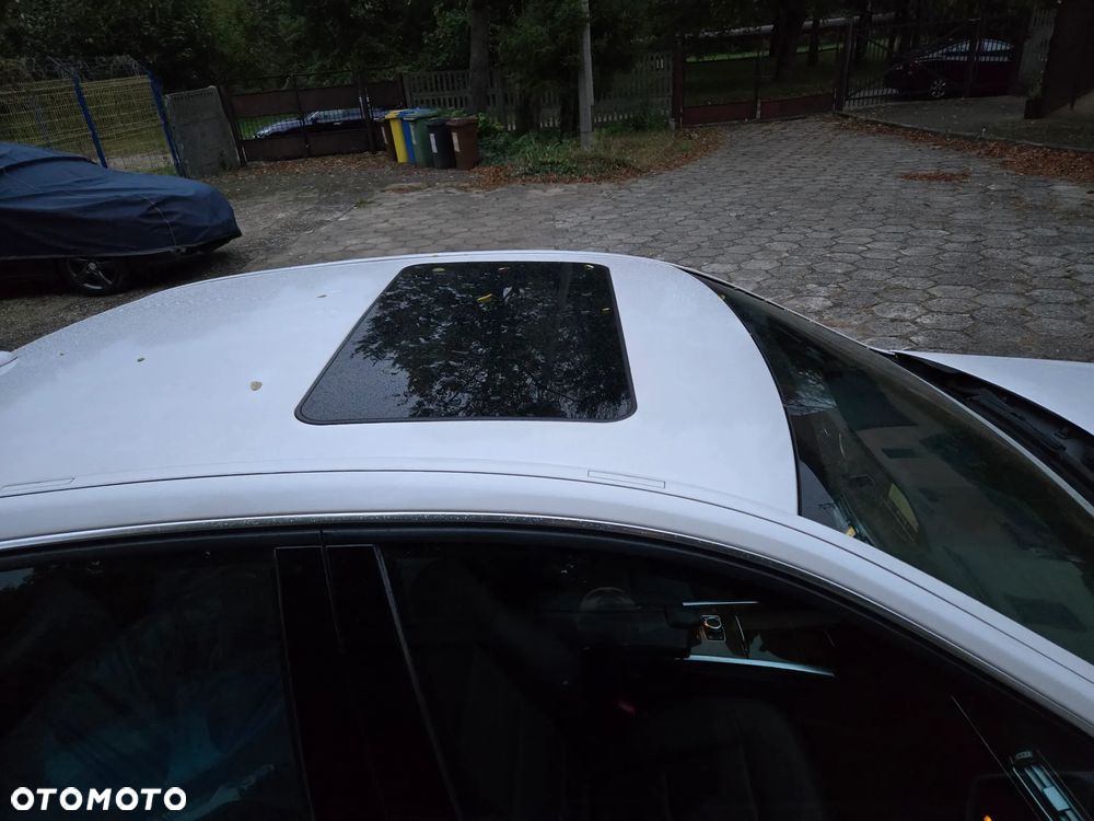 Mercedes-Benz Klasa E 350 T 4Matic 7G-TRONIC Avantgarde - 9