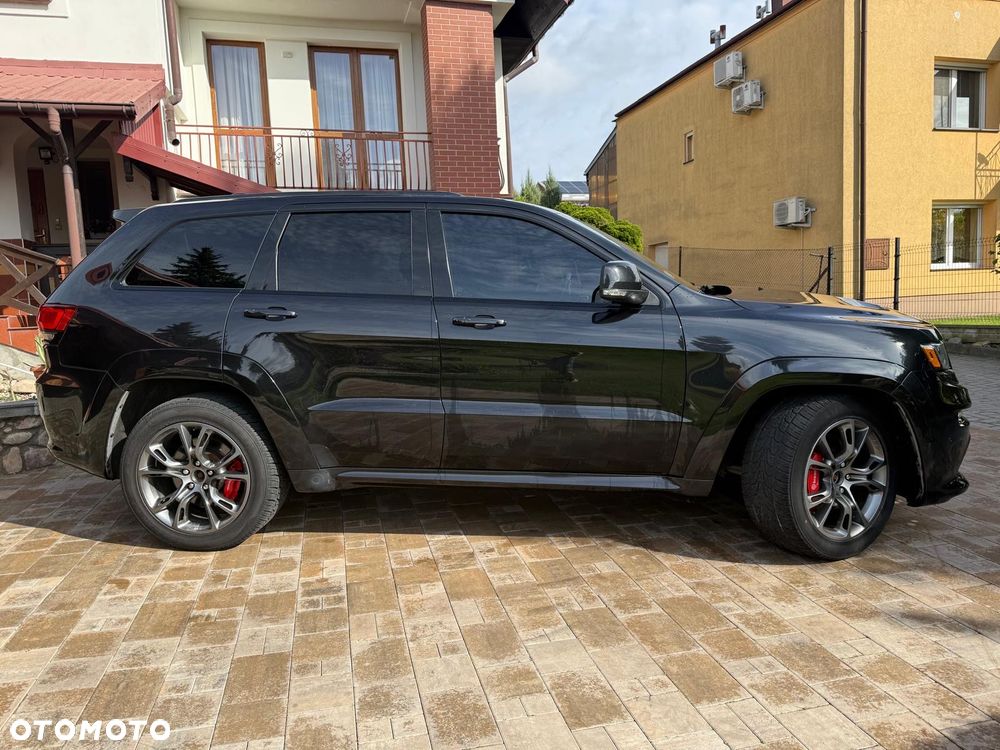 Jeep Grand Cherokee - 14