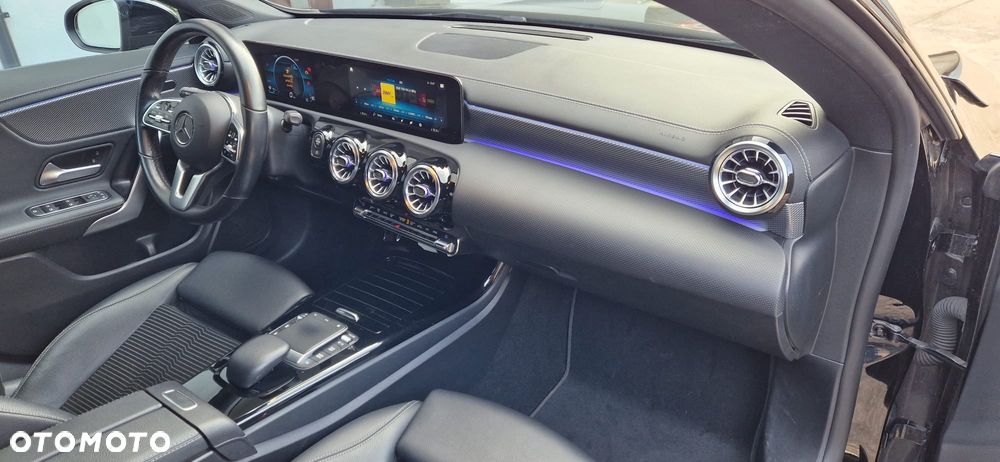 Mercedes-Benz CLA - 10