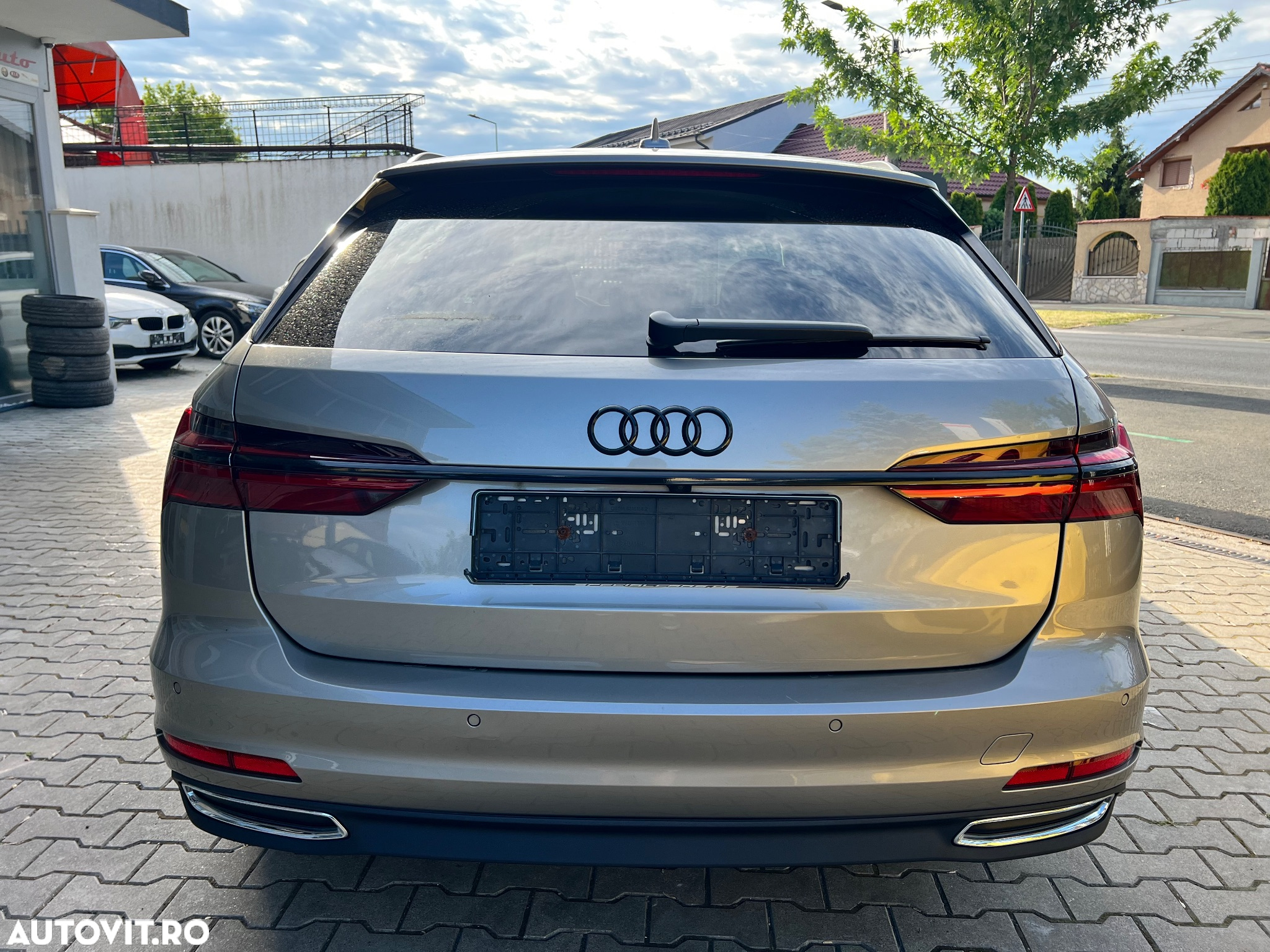 Audi A6 Avant 2.0 40 TDI S tronic Design - 12