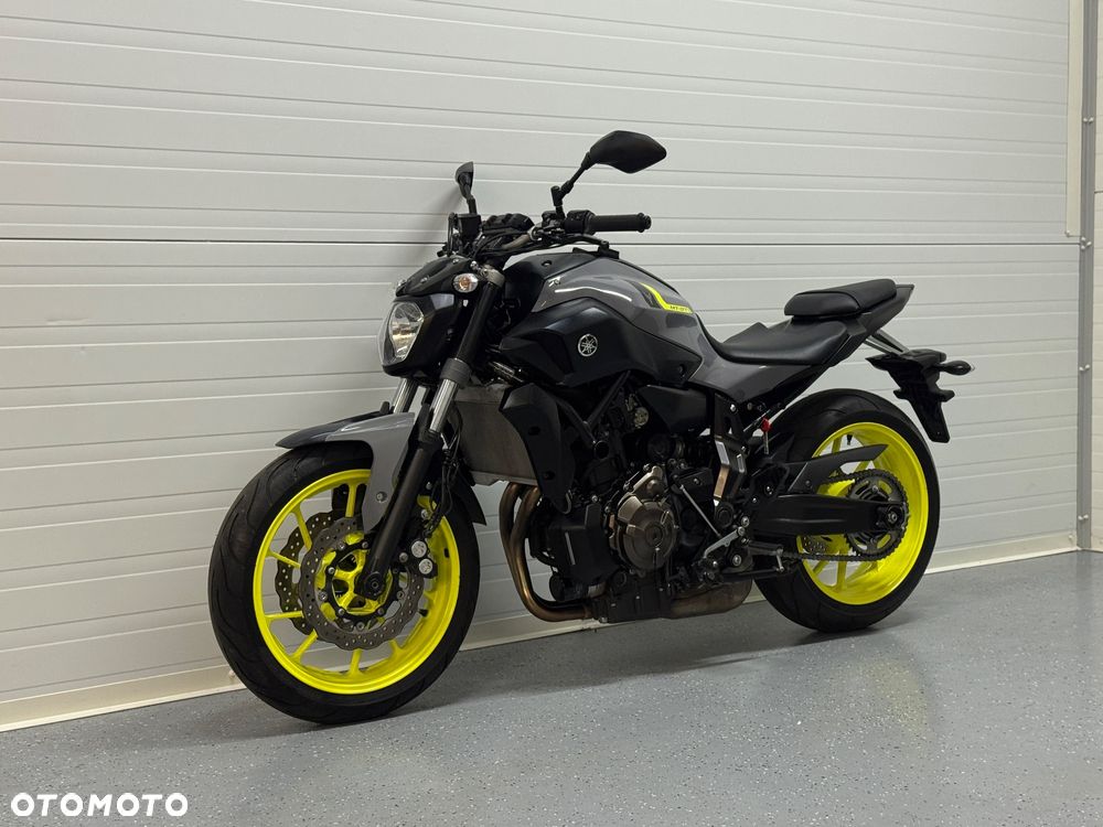 Yamaha MT - 9