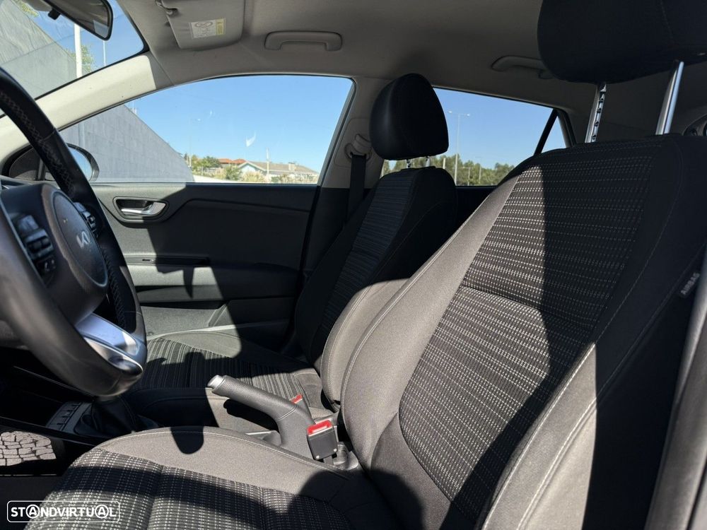 Kia Stonic 1.0 T-GDi Tech - 15