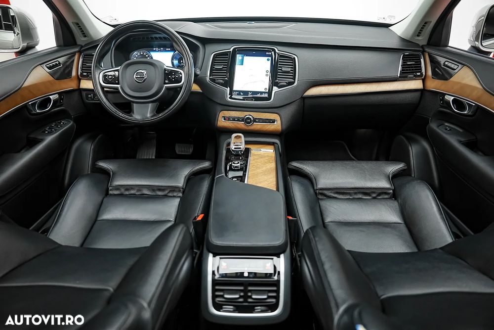 Volvo XC 90 T8 AWD Recharge Geartronic Inscription - 10