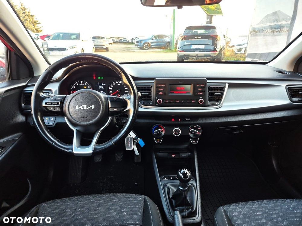 Kia Rio 1.2 M - 11