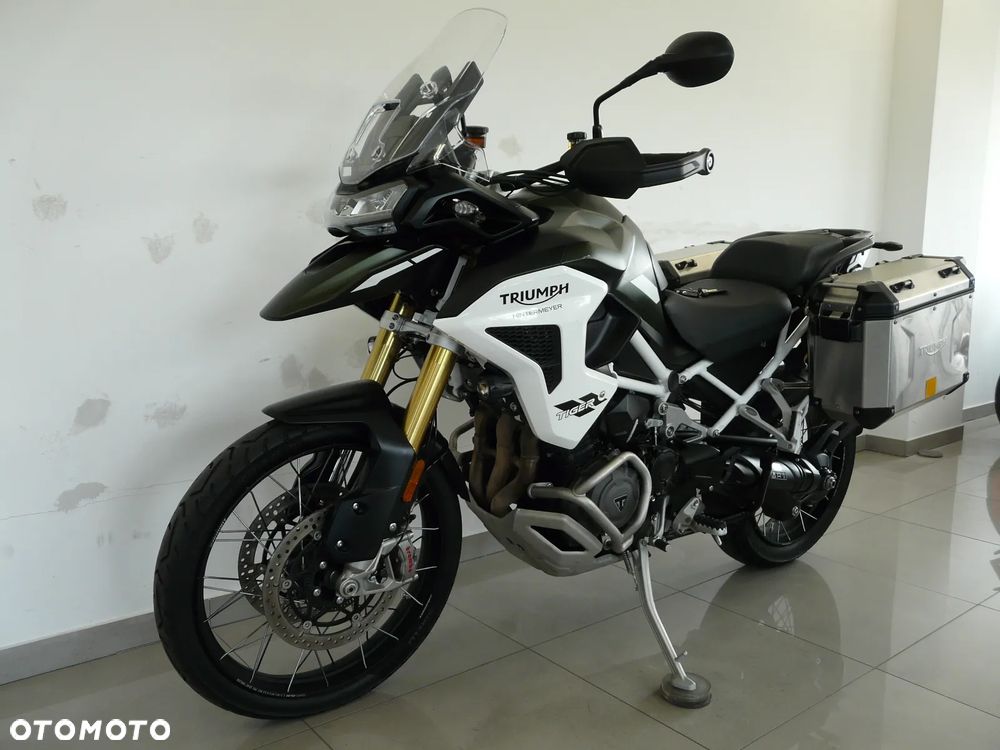 Triumph Tiger - 16