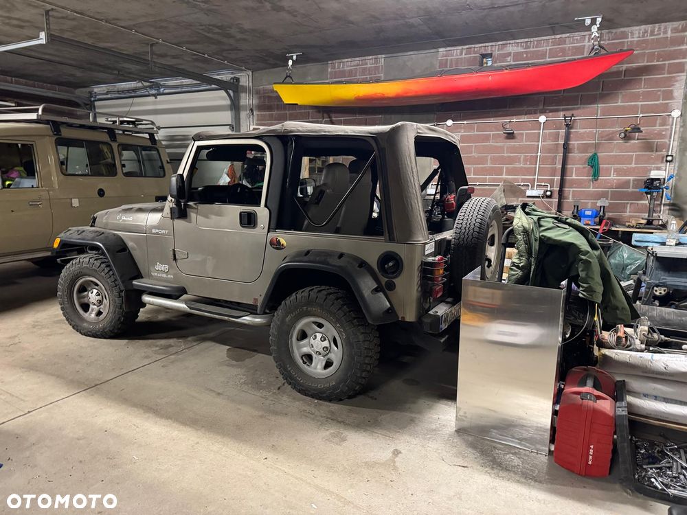 Jeep Wrangler 4.0 Sahara - 7