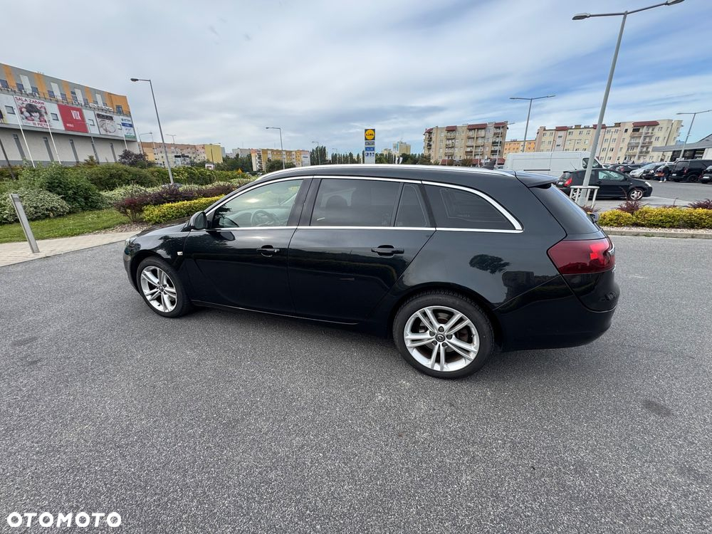 Opel Insignia 2.0 CDTI 4x4 Sports Tourer - 8