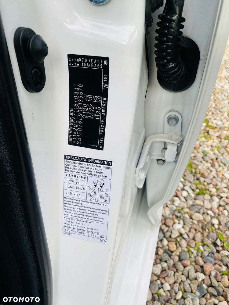 Toyota Avensis 2.0 D-4D Sol - 20