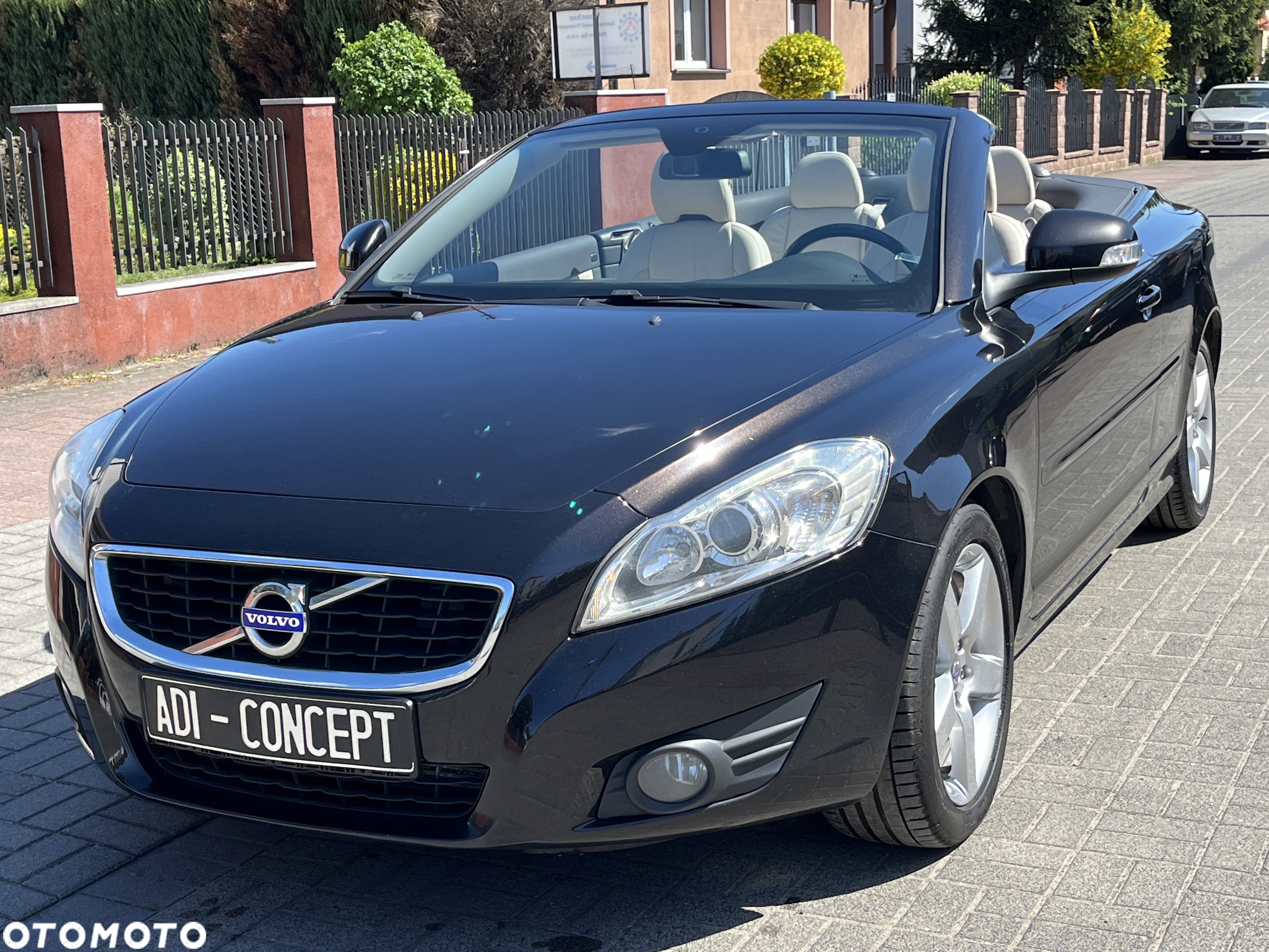 Volvo C70 D3 Momentum - 2