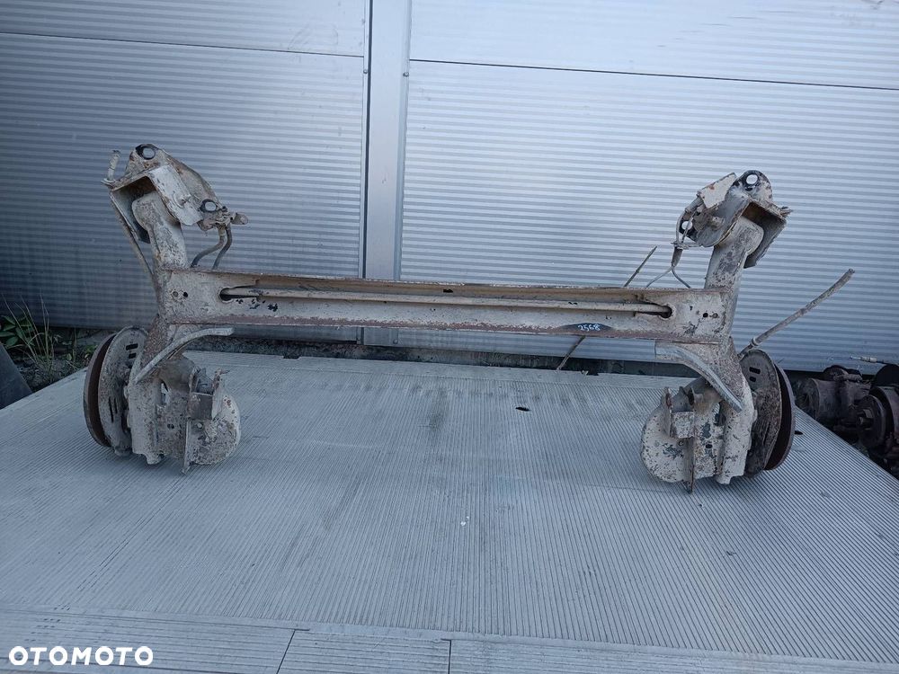 BELKA OŚ ZAWIESZENIA TYŁ TARCZE Z ABS RENAULT KANGOO II - 3