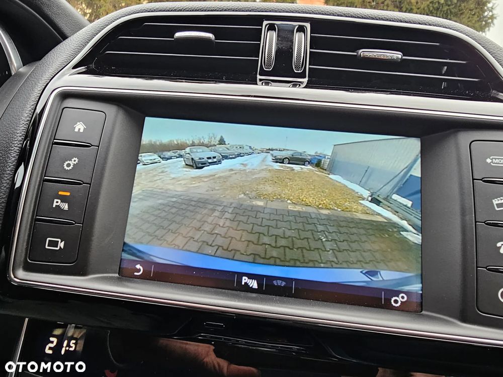 Jaguar XE E-Performance Portfolio - 18