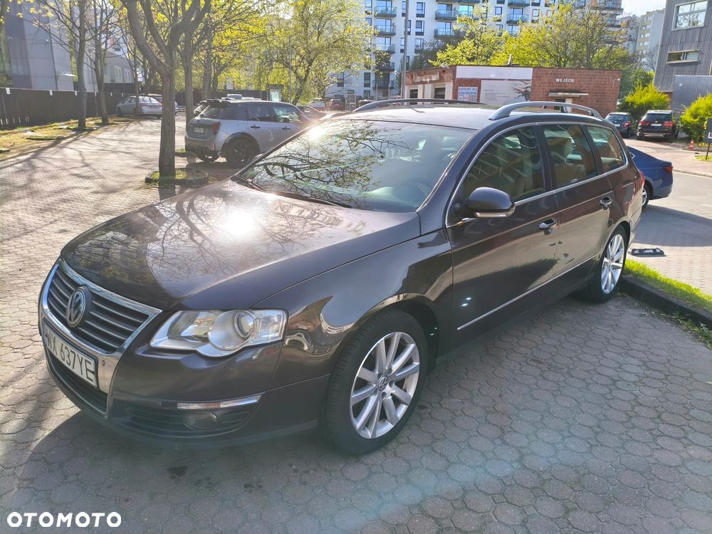 Volkswagen Passat 2.0 TDI DPF Highline DSG - 1