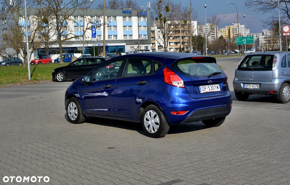 Ford Fiesta 1.25 Ambiente EU5 - 6