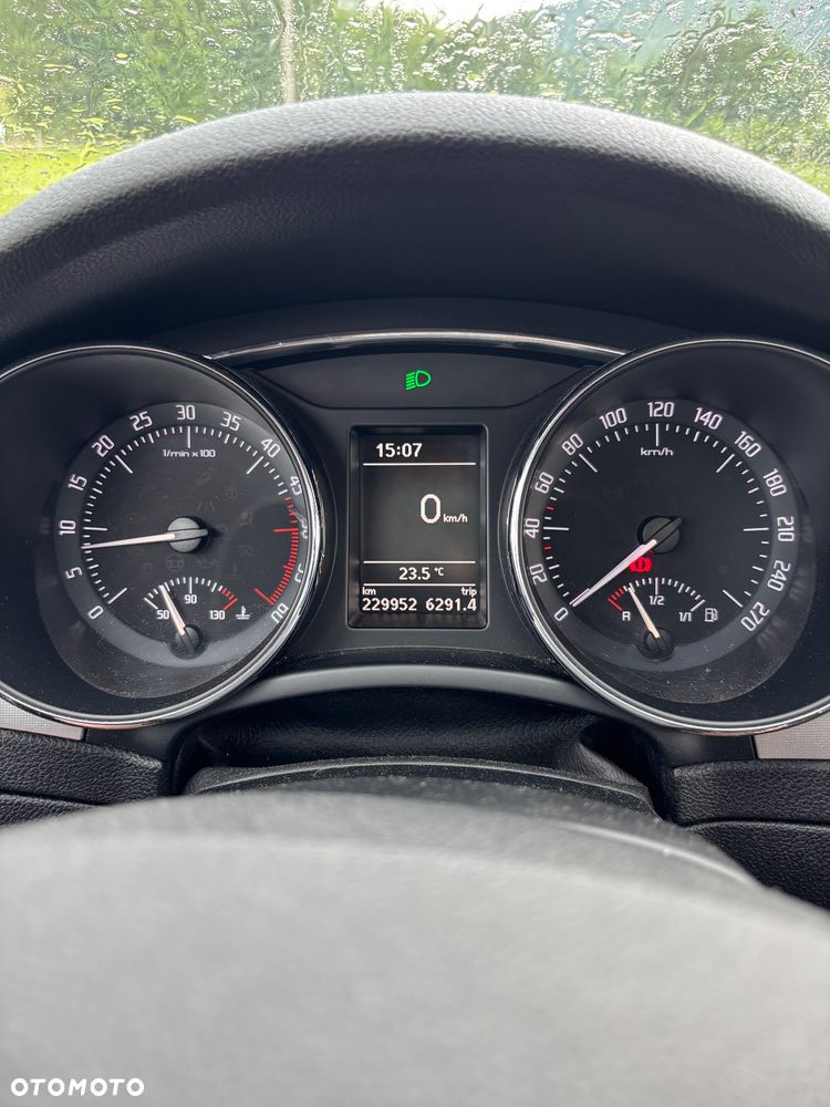 Skoda Superb 2.0 TDI Active - 10