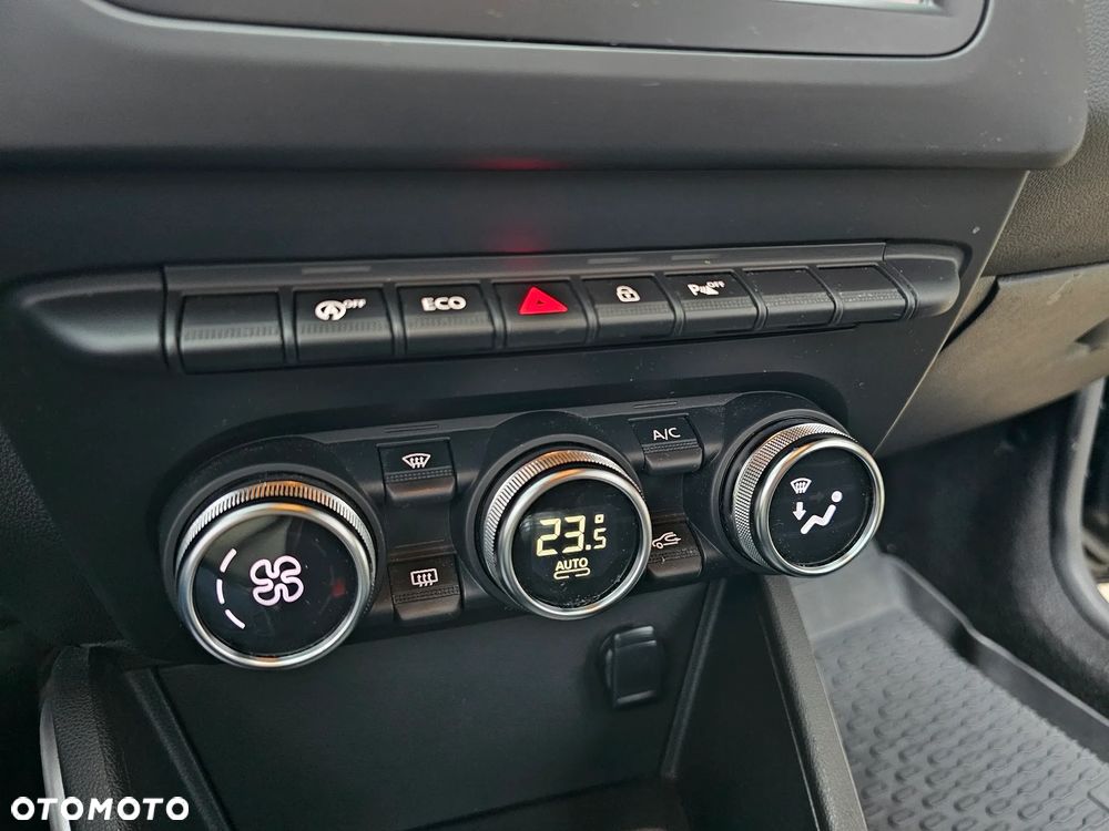 Dacia Duster 1.6 SCe Prestige - 19