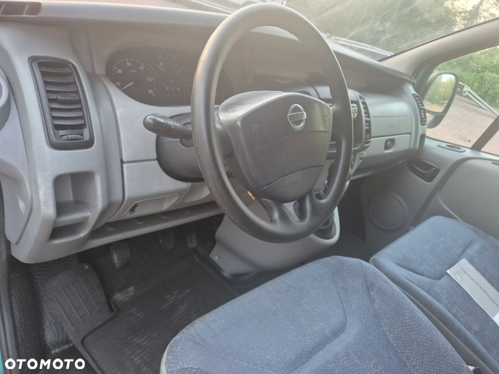 Renault Trafic - 15