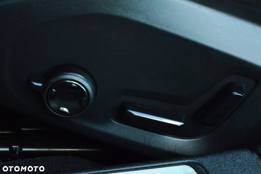 Volvo S60 T4 R-Design - 14