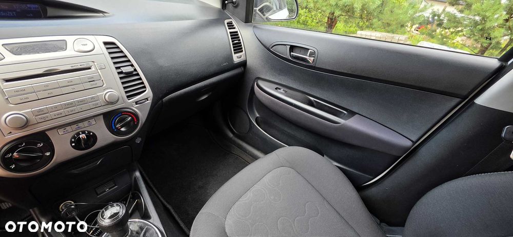 Hyundai i20 - 8