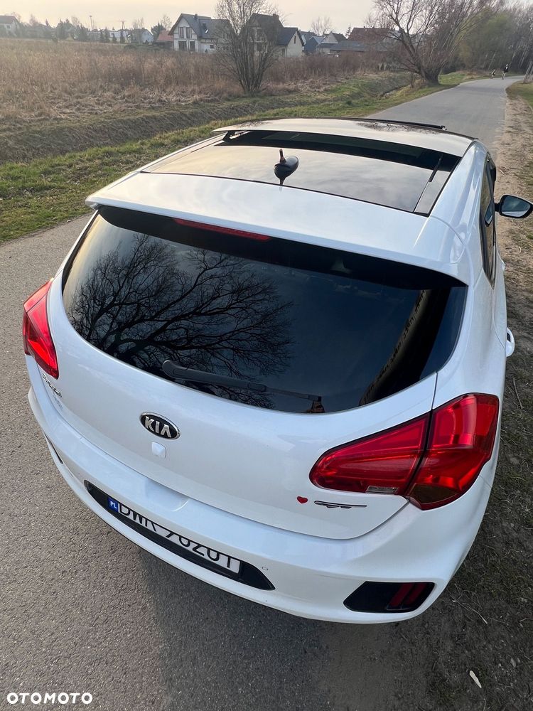 Kia Ceed 1.6 T-GDI GT - 9