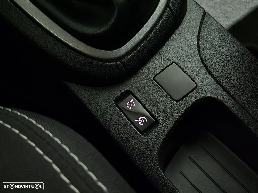 Renault Clio 0.9 TCE Limited - 12