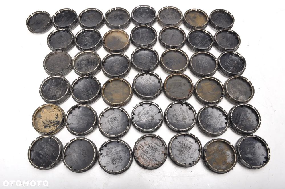 VOLVO DEKIELEK  KAPSEL ALUFELGI 30666913 - 3