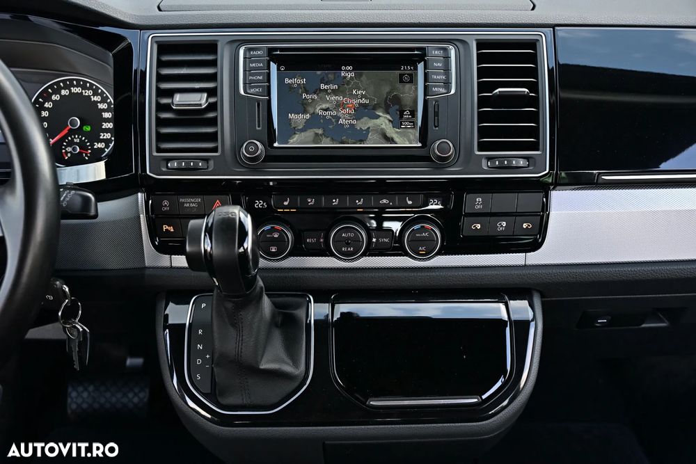 Volkswagen Transporter Multivan DSG Kurz Business - 39
