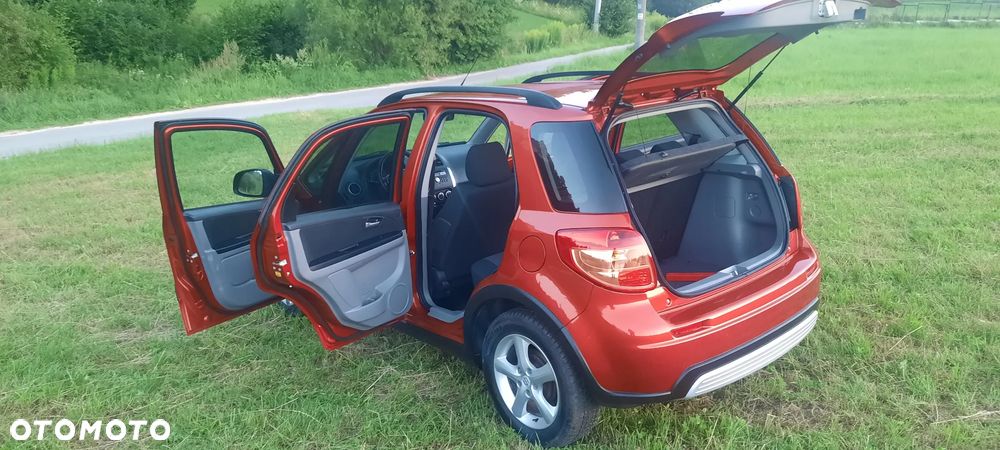 Suzuki SX4 1.6 GS / Premium 4WD - 25