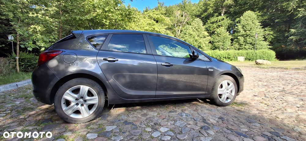 Opel Astra 1.4 T Cosmo S&S - 9