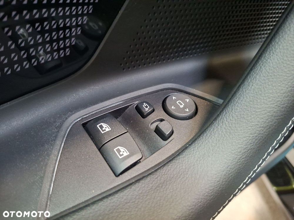 BMW Seria 2 - 23