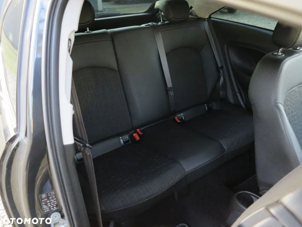 Opel Corsa 1.4 Turbo (ecoFLEX) Start/Stop Innovation - 17