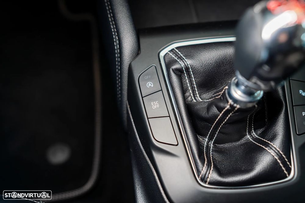 Ford Focus 2.3 EcoBoost S&S ST c/ Pack Estilo - 58