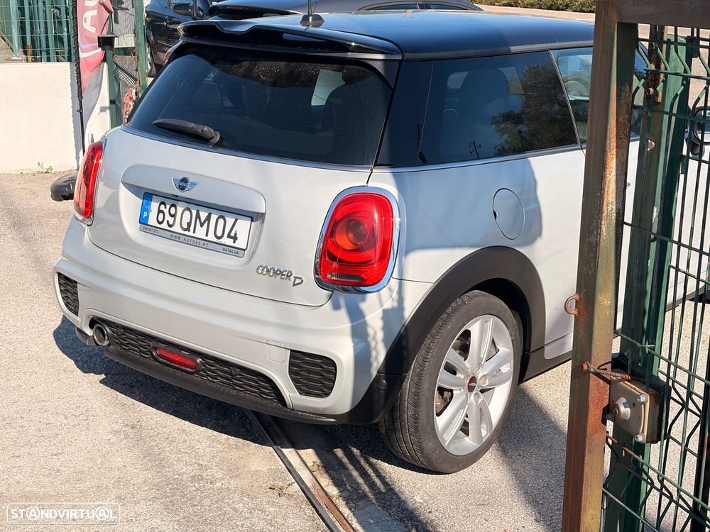 MINI 3 Portas Cooper D - 9