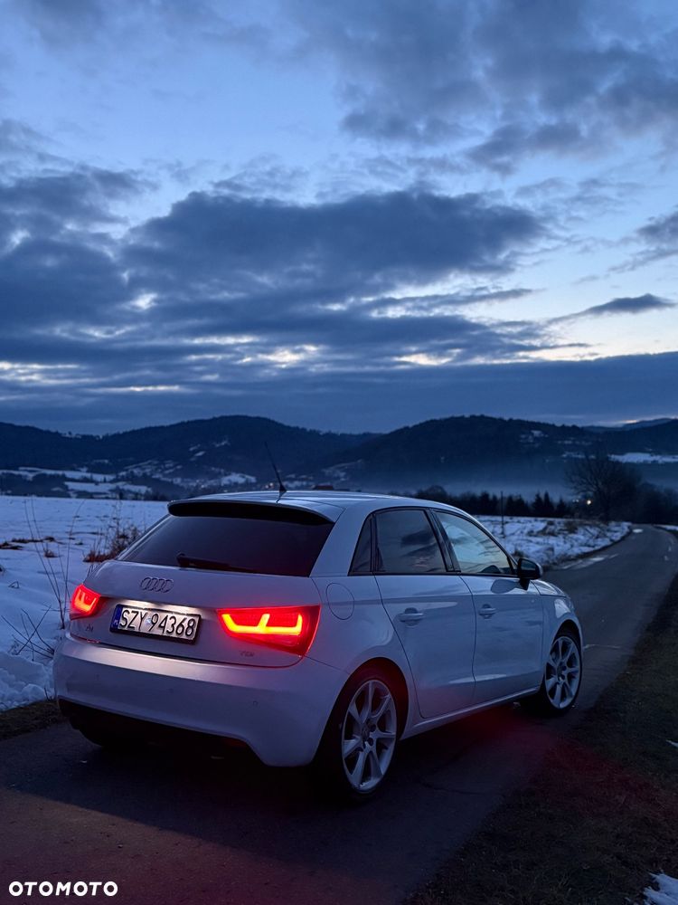 Audi A1 Sportback 1.6 TDI Attraction - 2