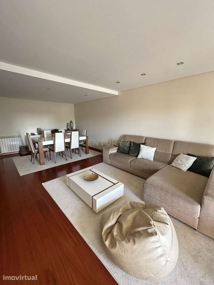 Apartamento T3 com 2 Garagens Box a 500m da Praia – São Félix da Marin - Grande imagem: 3/19