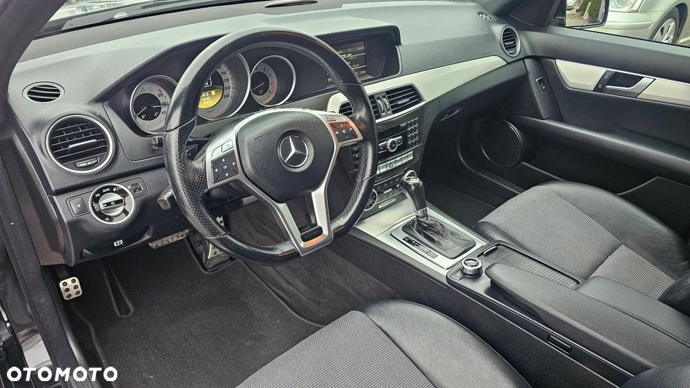 Mercedes-Benz Klasa C 250 (BlueEFFICIENCY) 7G-TRONIC Avantgarde - 14