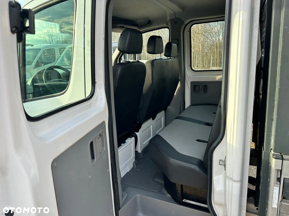 Volkswagen Crafter - 12