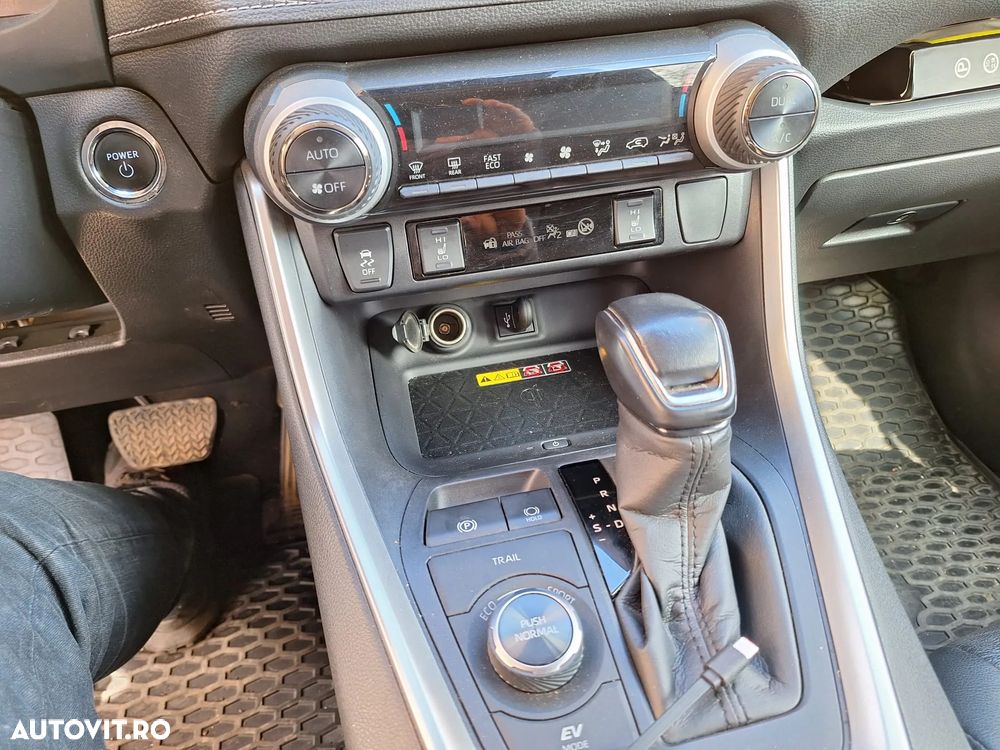 Toyota RAV4 2.0P CVT AWD Dynamic - 4