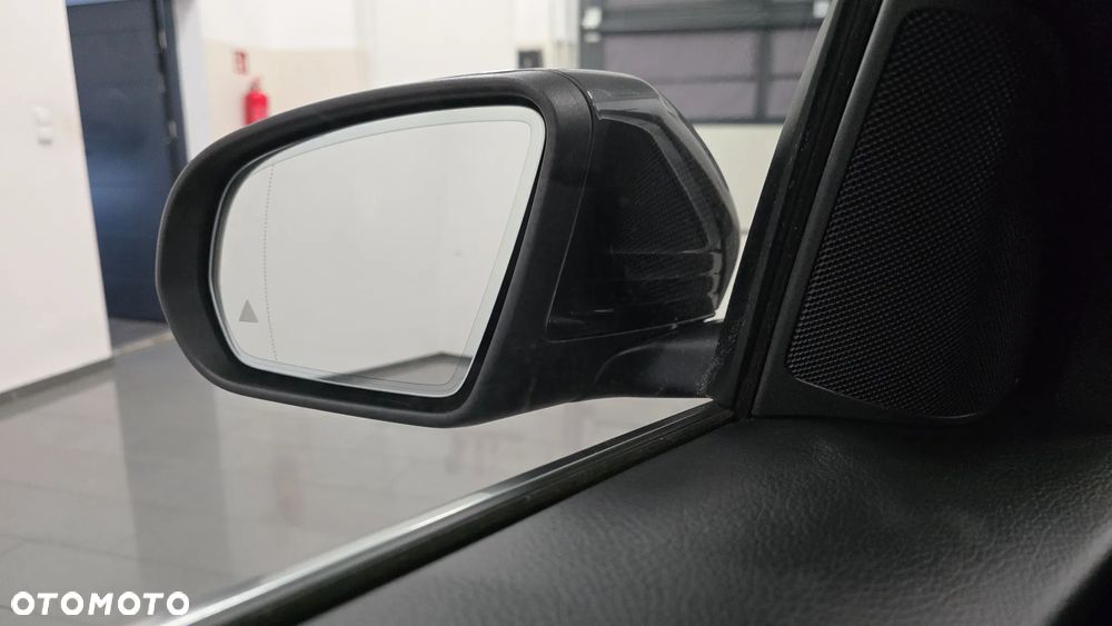 Mercedes-Benz GLC 300 de 4Matic 9G-TRONIC AMG Line Plus - 23