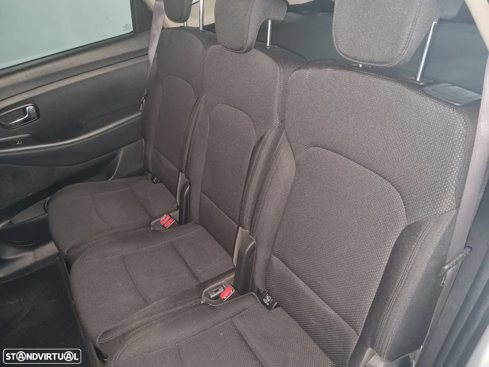 Kia Carens 1.7 CRDi ISG TX - 17