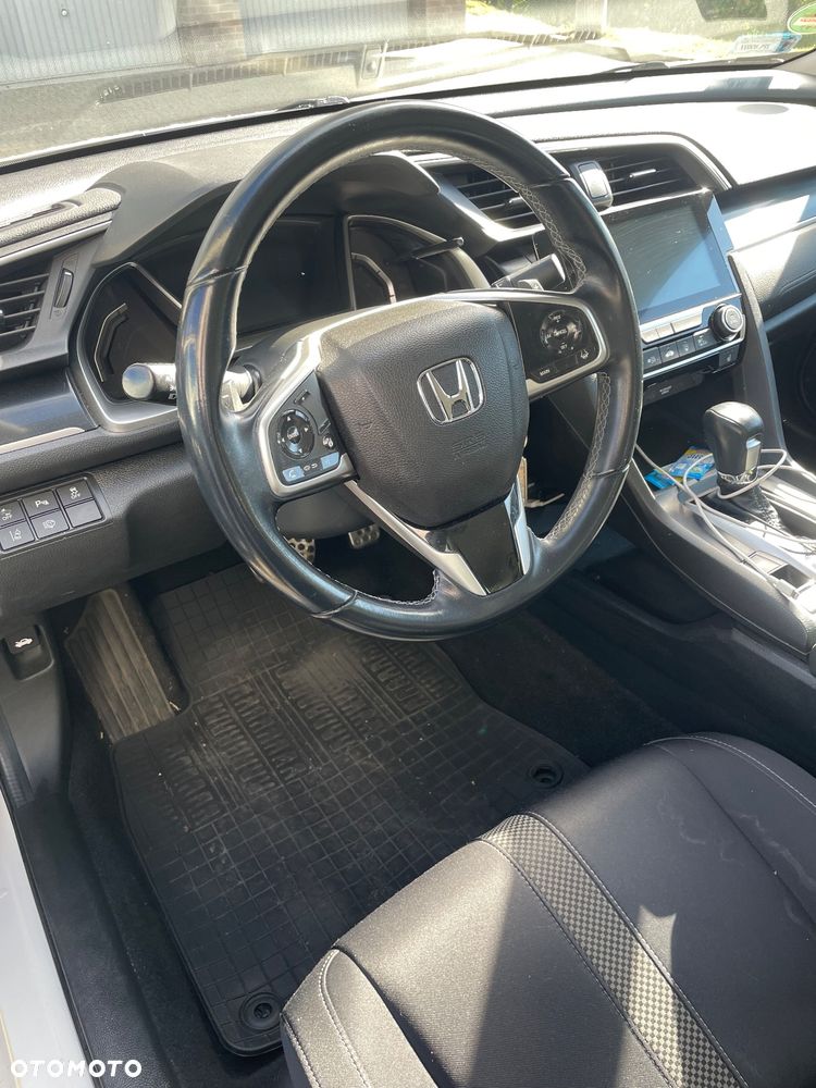Honda Civic 1.5 T Elegance CVT - 10